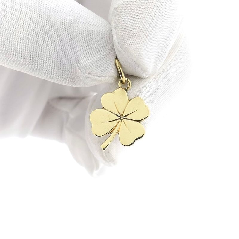 Image 9 of Gold pendant of a four-leaf clover