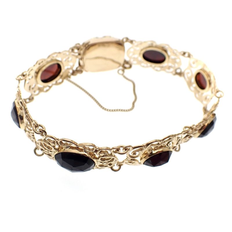 Image 6 of Vintage gold boat bracelet with garnet