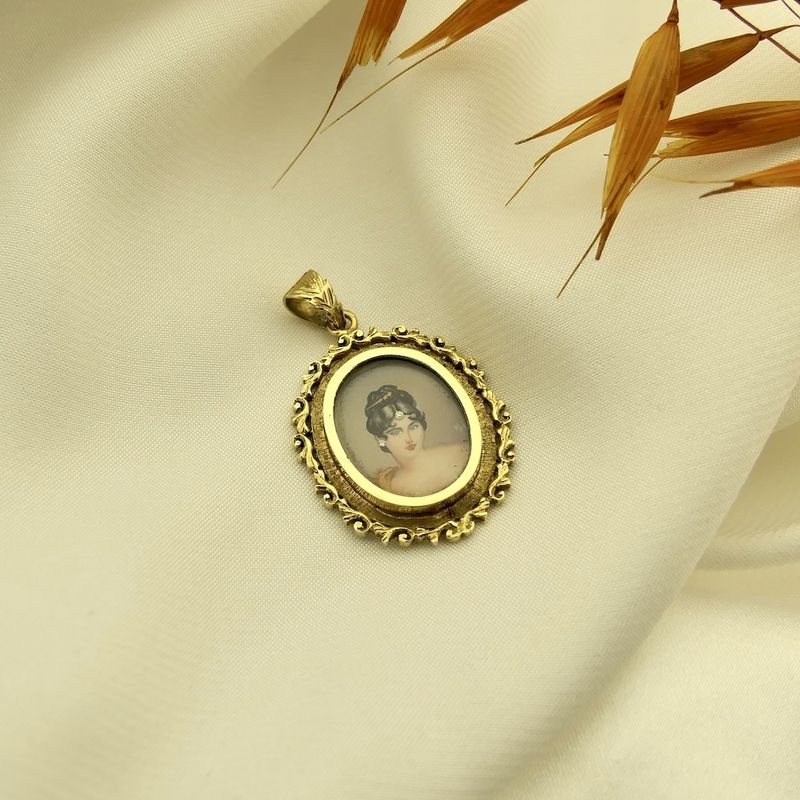 Image 8 of Antique two-tone gold pendant with enamel portrait
