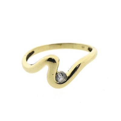 Image 2 of Gold ring with zirconia