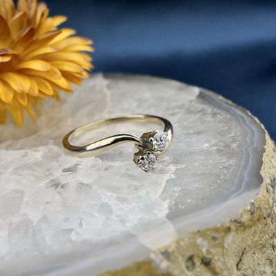 Image 2 of Gold ring with diamond; 0.20 ct. | Toi et moi