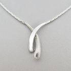 Image 3 of White gold cobra link necklace with fixed pendant | 40 cm