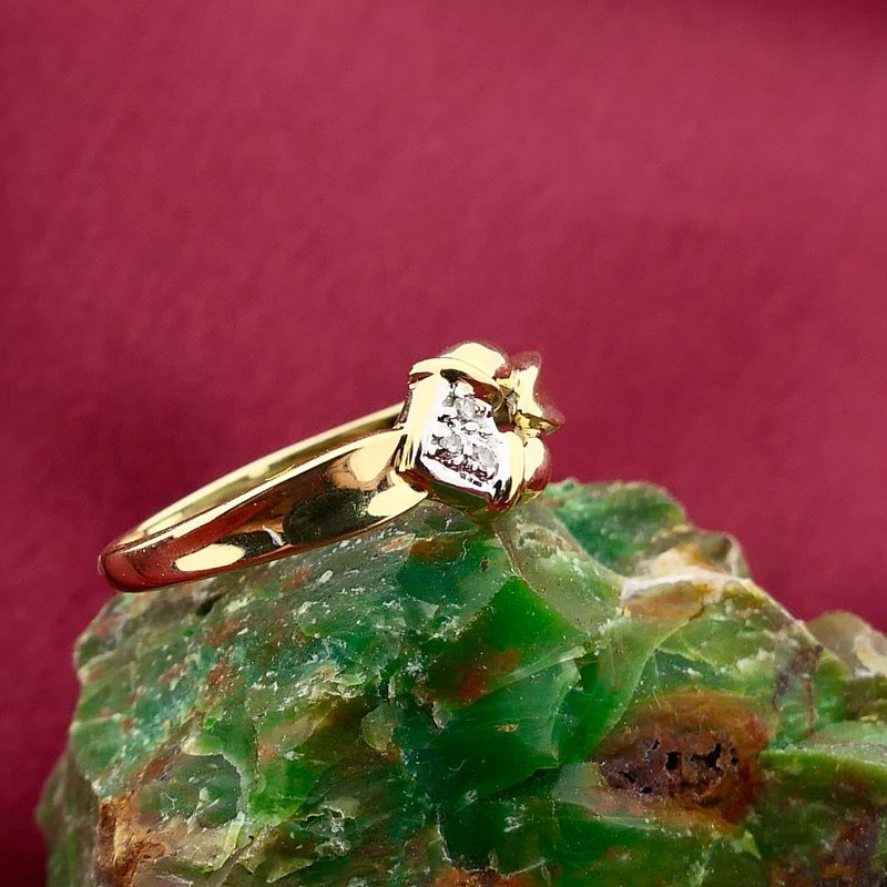 Afbeelding 2 van Gouden ring met diamanten; 0,015 ct. 