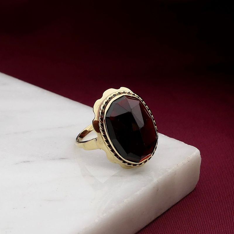Image 2 of Vintage Gold Ring with Garnet