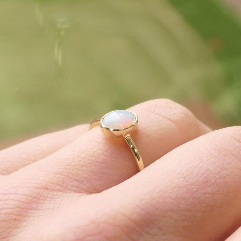 Image 8 of Gold ring with precious opal