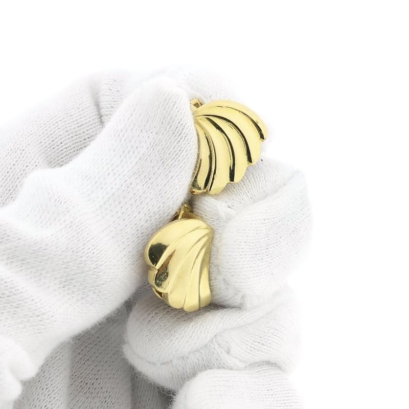 Image 10 of Vintage gold clip-on earrings