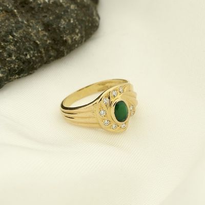 Image 2 of 19.2 carat gold ring with emerald and zirconia.