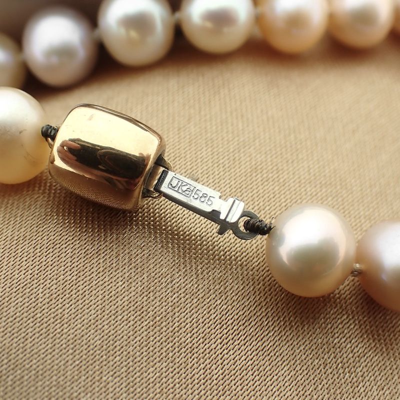 Image 5 of Champagne pearl necklace with rose gold clasp | 42.5 cm