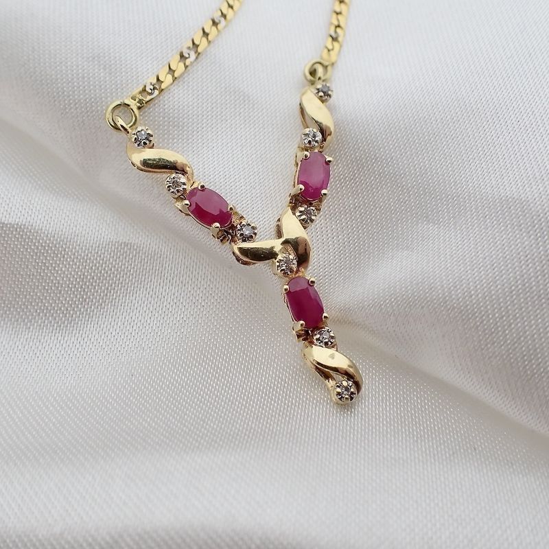 Image 7 of Two-tone gold necklace with ruby ​​and diamond 0.045 ct. | 43.5 cm