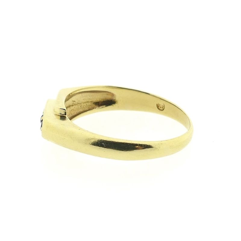 Image 6 of Gold ring with sapphire