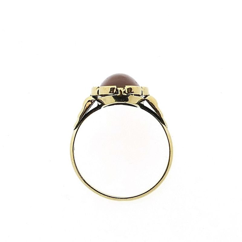 Image 5 of Vintage gold ring with carnelian bandagate