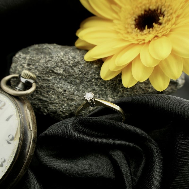 Image 2 of 18-karat gold solitaire ring with 0.15 ct. diamond