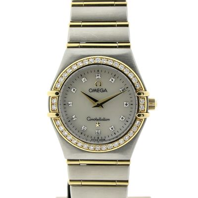 Image 1 of Omega Constellation Manhattan; Women's watch with mother-of-pearl dial and diamonds
