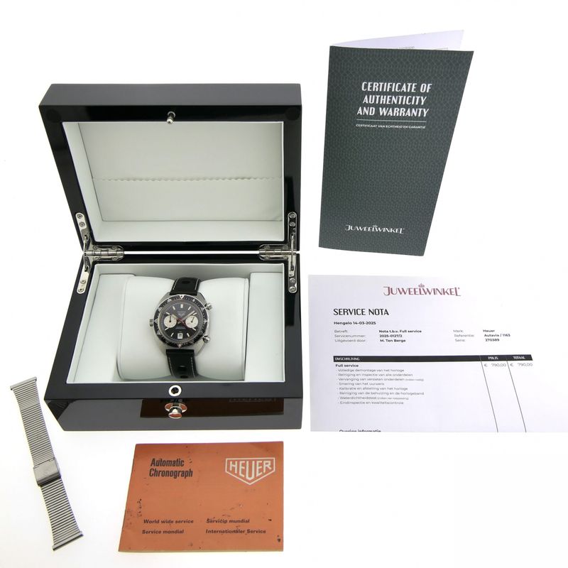 Image 4 of Heuer Autavia 1163; Vintage chronograph men's watch