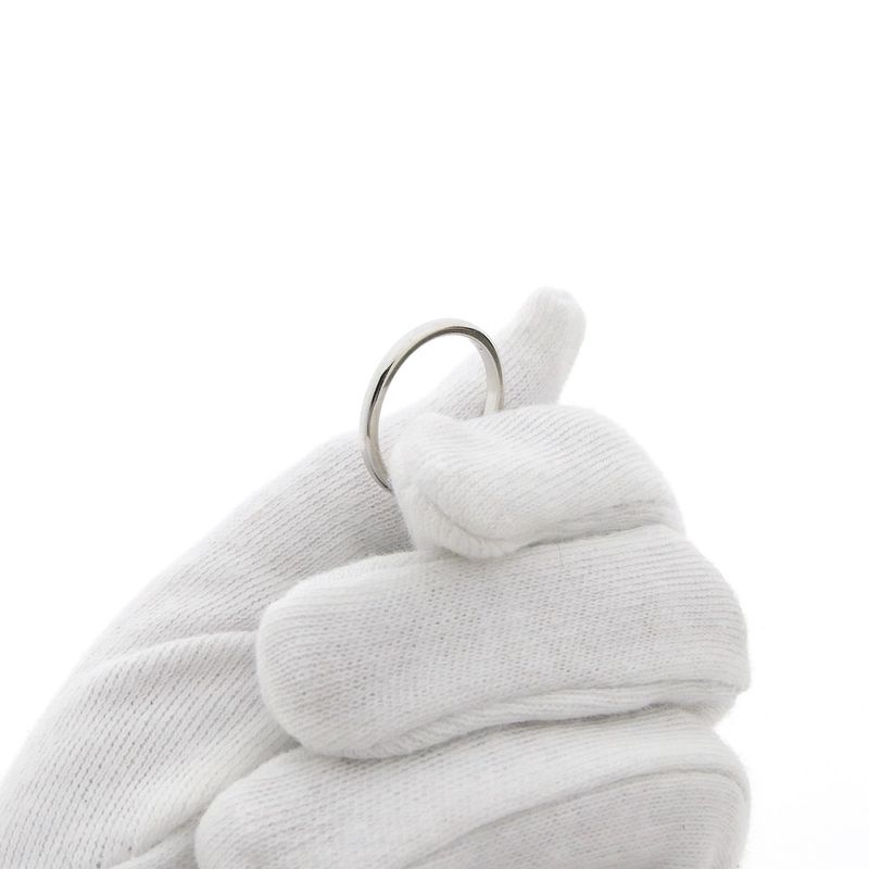 Image 6 of White gold sliding ring; Diamonde