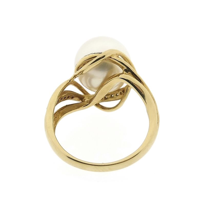 Image 4 of Vintage gold ring with pearl and diamonds; 0.13 ct.