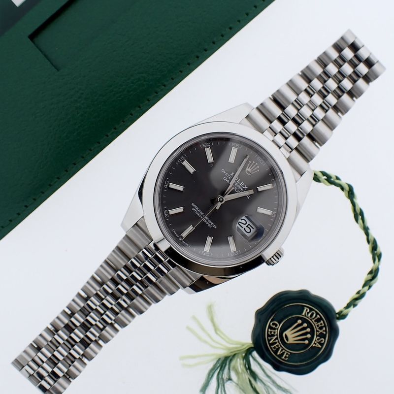 Image 4 of Rolex Datejust 41; Men's watch with rhodium dial