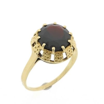 Image 1 of Gold ring with garnet stone | Vintage