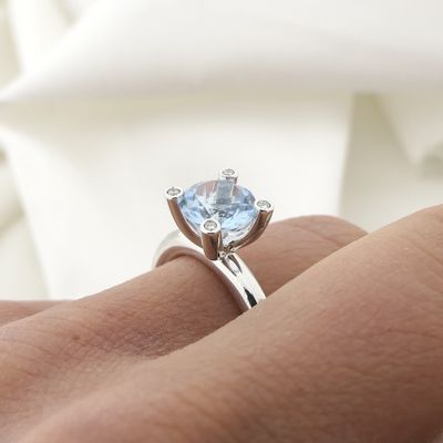White gold 'Phlox' ring set with aquamarine and diamond; 0.04 ct. | Bron Jewelry Image 2 of White gold 'Phlox' ring set with aquamarine and diamond; 0.04 ct. | Bron Jewelry