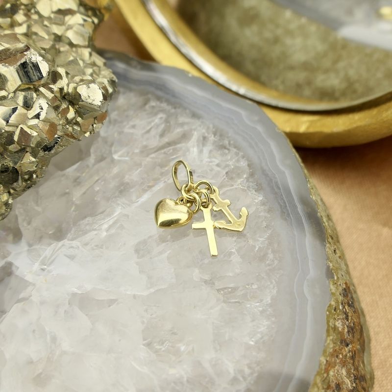 Image 2 of Gold pendant; Faith, hope, and love