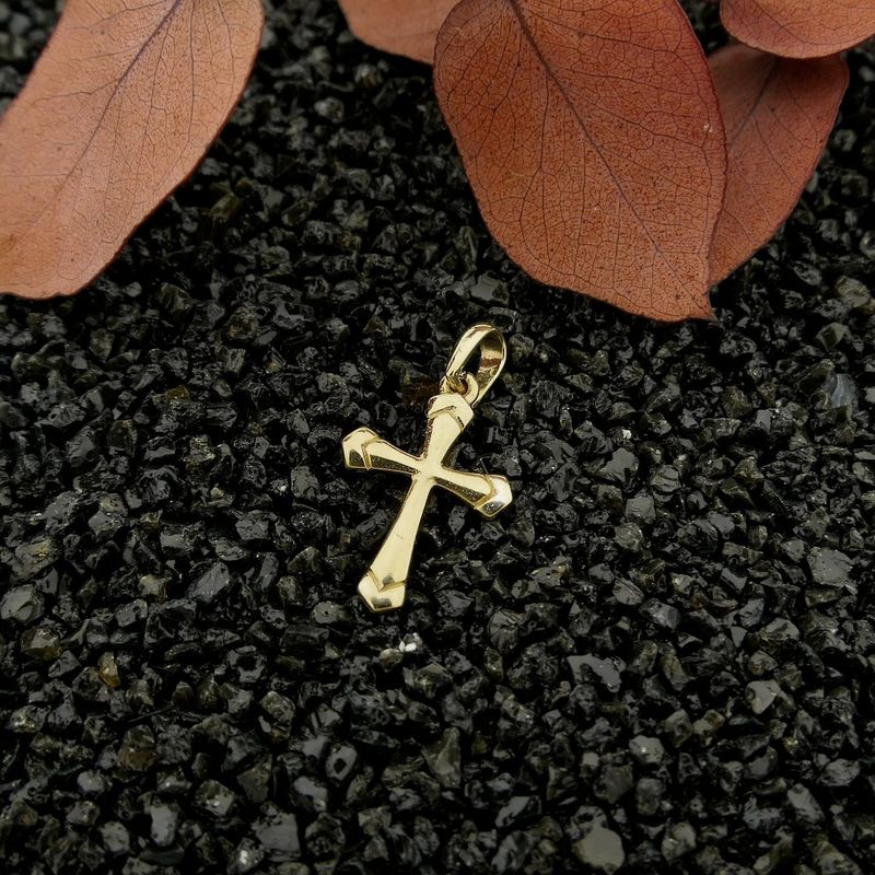 Image 1 of Gold pendant of a cross
