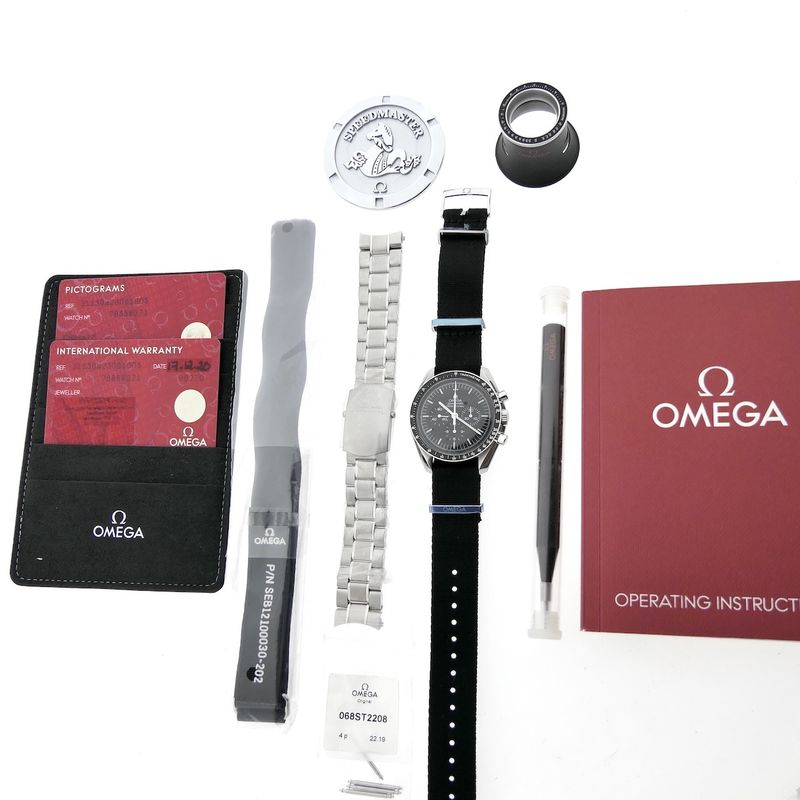 Image 14 of Omega Speedmaster Professional 'Moonwatch'; Chronograph men's watch