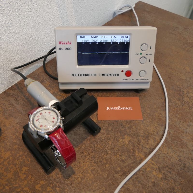 Image 19 of Omega Speedmaster Reduced 'Mother of Pearl' & Diamonds 3815.79.40; Chronograph watch