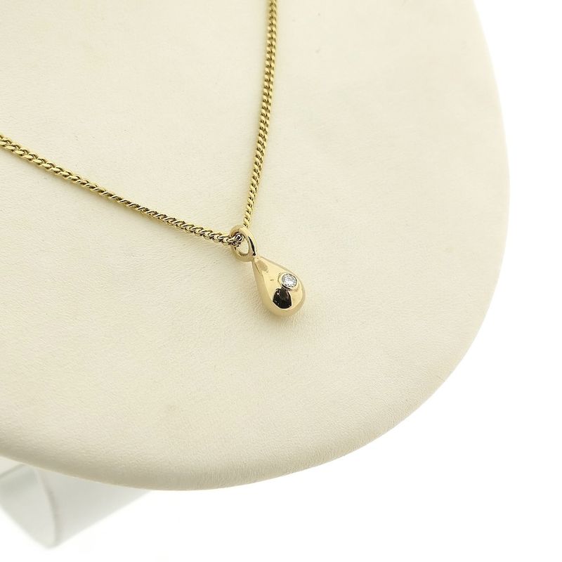 Image 6 of 9 carat pendant with diamond; 0.05 ct.