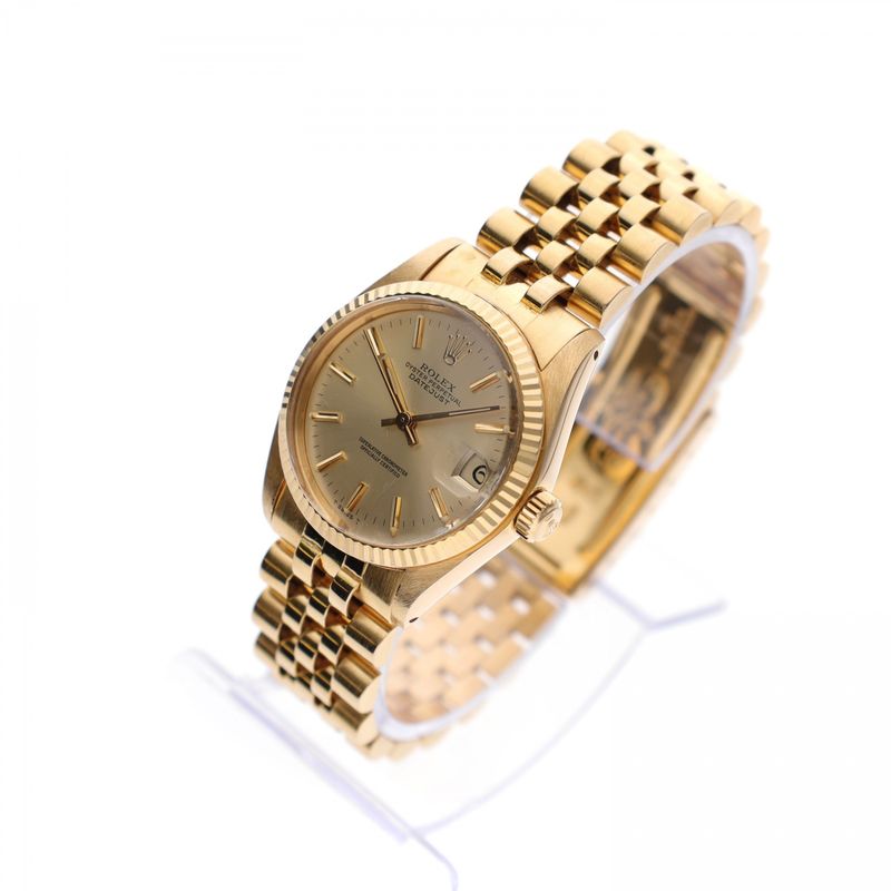 Image 3 of Rolex Datejust 31mm 18ct Gold Watch