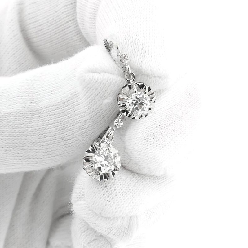 Image 9 of White gold earrings with diamond; 1.00 ct.