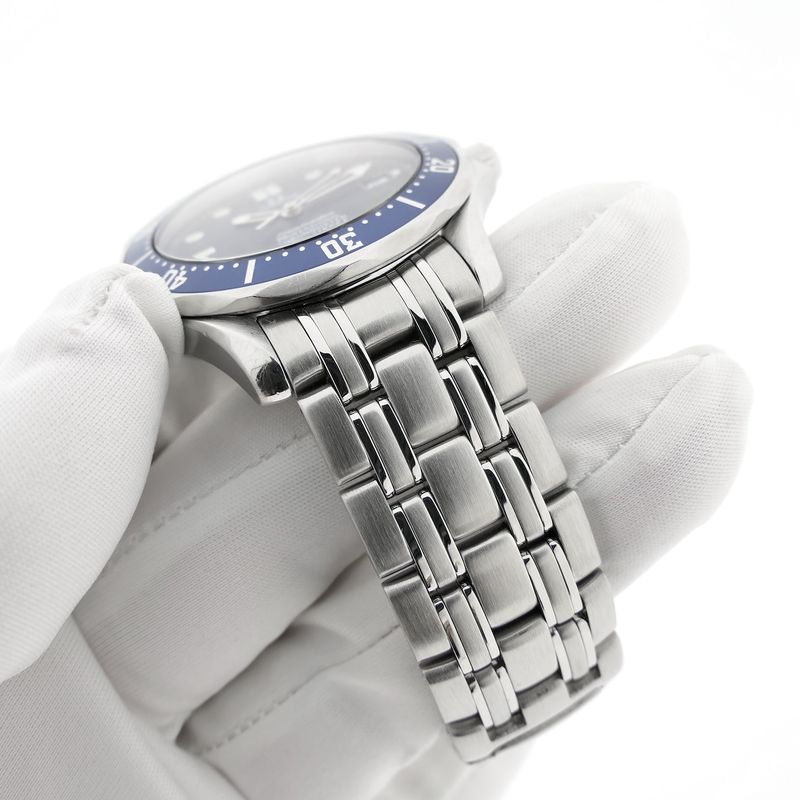 Image 20 of Omega Seamaster 300m 'James Bond' 2531.80.00; Automatic men's watch