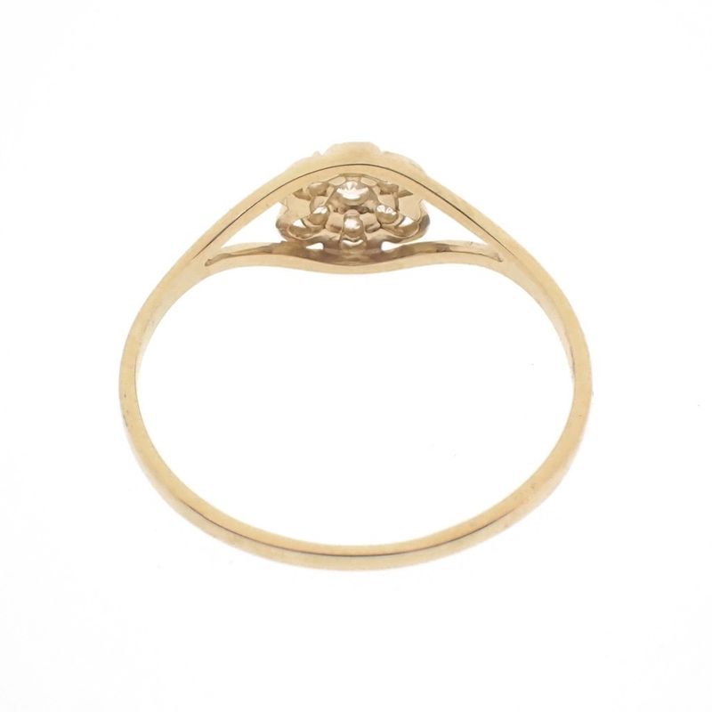 Image 6 of Gold ring with zirconia stones