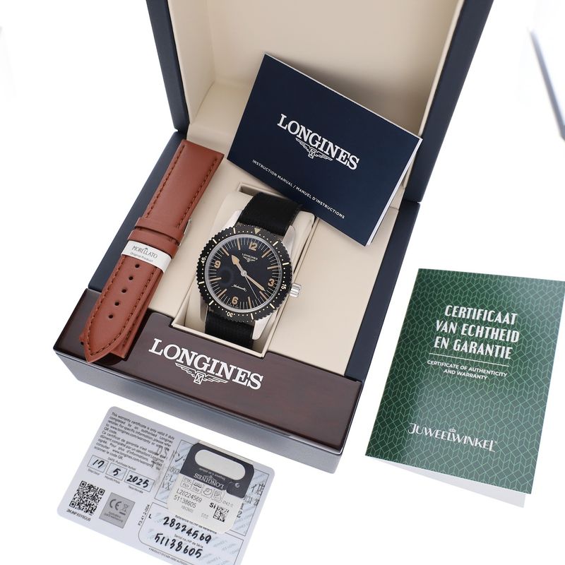 Image 12 of Longines Skin Diver 42mm L2.822.4.56.9; Automatic men's watch