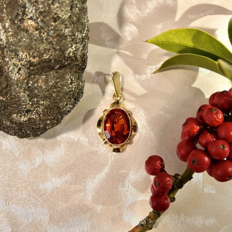 Image 10 of Vintage gold pendant with citrine