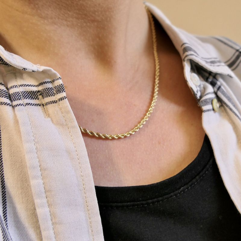 Image 9 of 9K Twisted Link Chain | 46.5cm