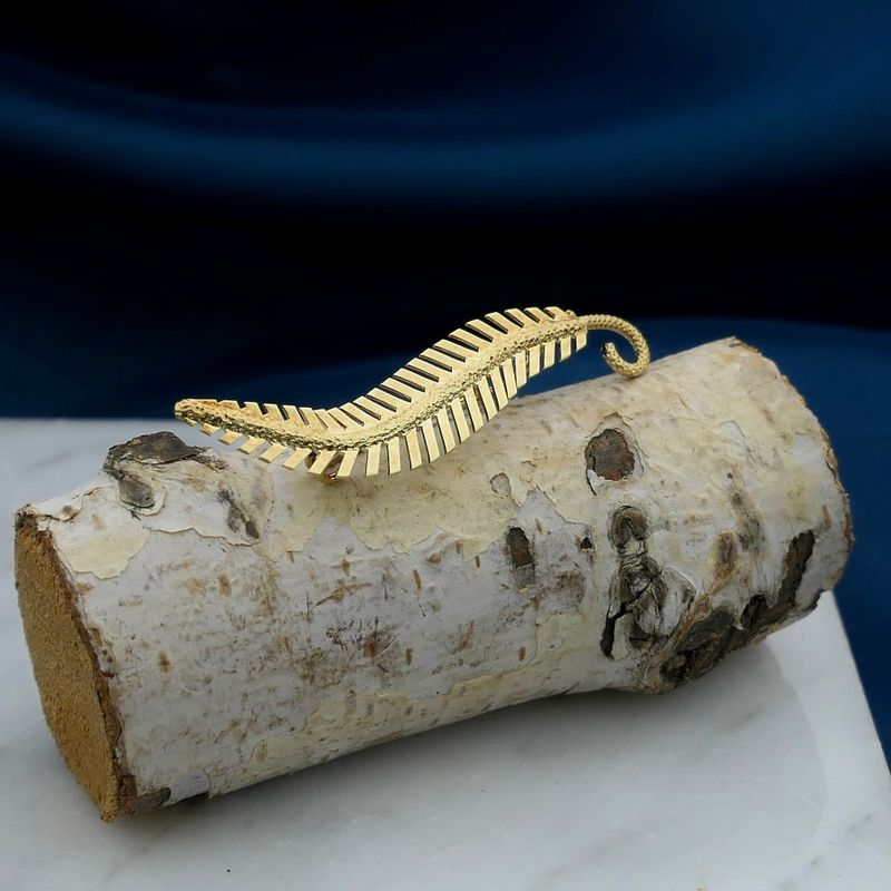 Image 2 of Vintage gold feather brooch