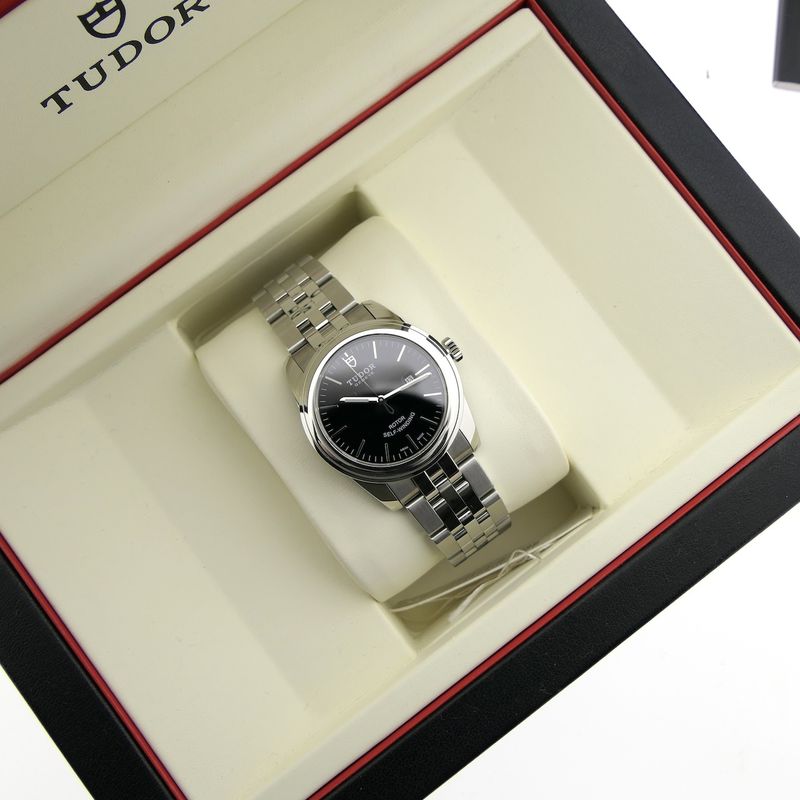 Image 18 of Tudor Glamor Date 53000; Automatic watch
