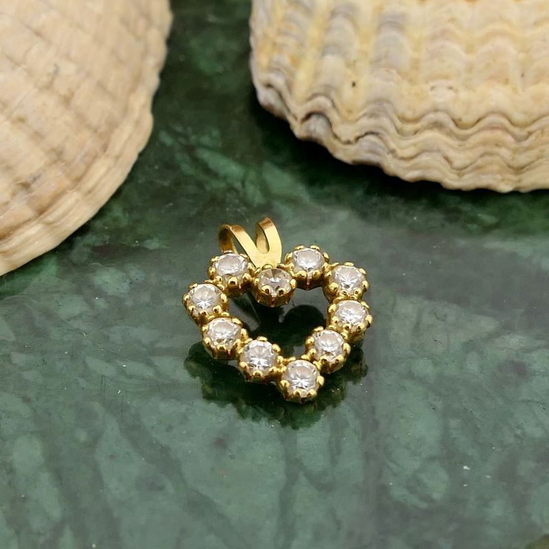 Image 2 of Gold heart pendant with zirconia