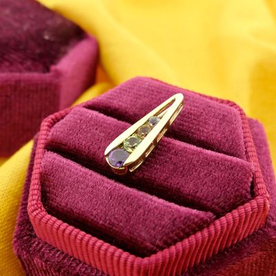 Image 2 of 10 Krt. gold pendant with a mix of gemstones