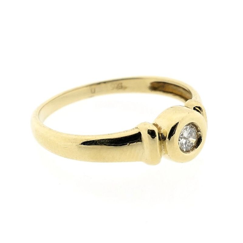 Image 7 of Gold ring with diamonds; 0.11 ct.