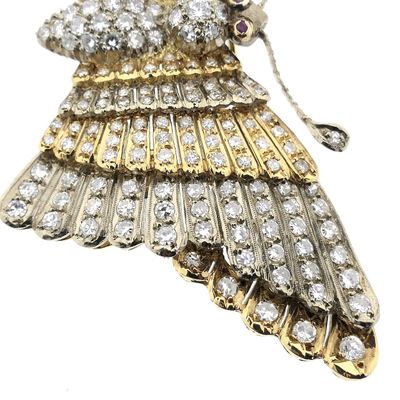 Image 2 of Exclusive two-tone gold butterfly brooch with ruby ​​and diamond; 5.44 ct.