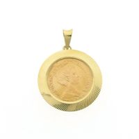 Gold pendant of a gold fiver; Queen Wilhelmina 1912