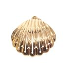 Image 3 of 18 carat gold pendant of pearl in shell