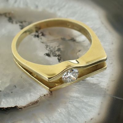 Gold ring with diamond 0.22 ct. Image 2 of Gold ring with diamond 0.22 ct.