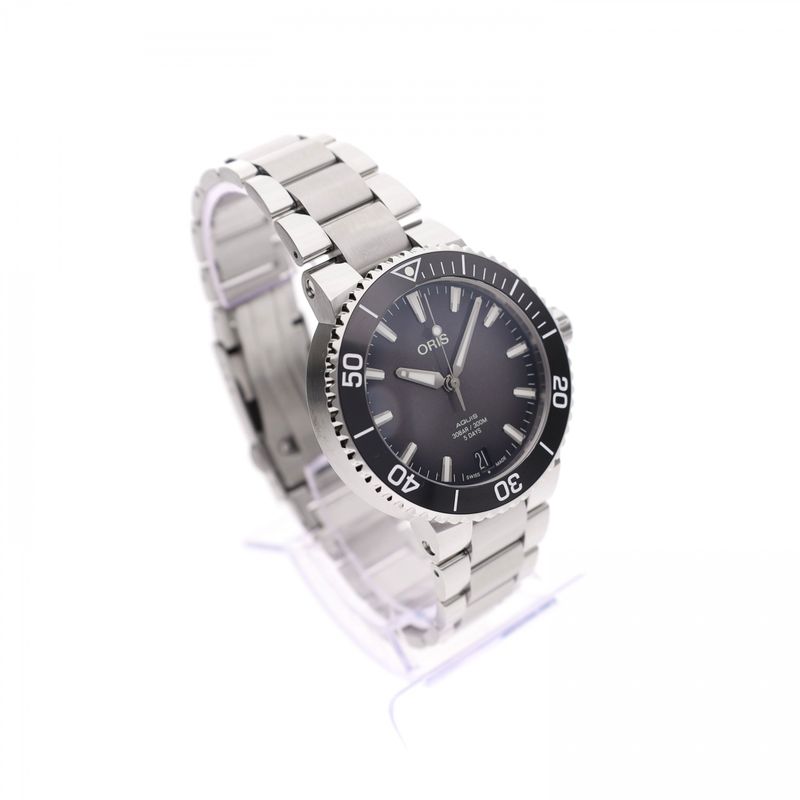 Afbeelding 3 van Oris Aquis Date '5-Days' Cal. 400; Automatisch Heren Horloge