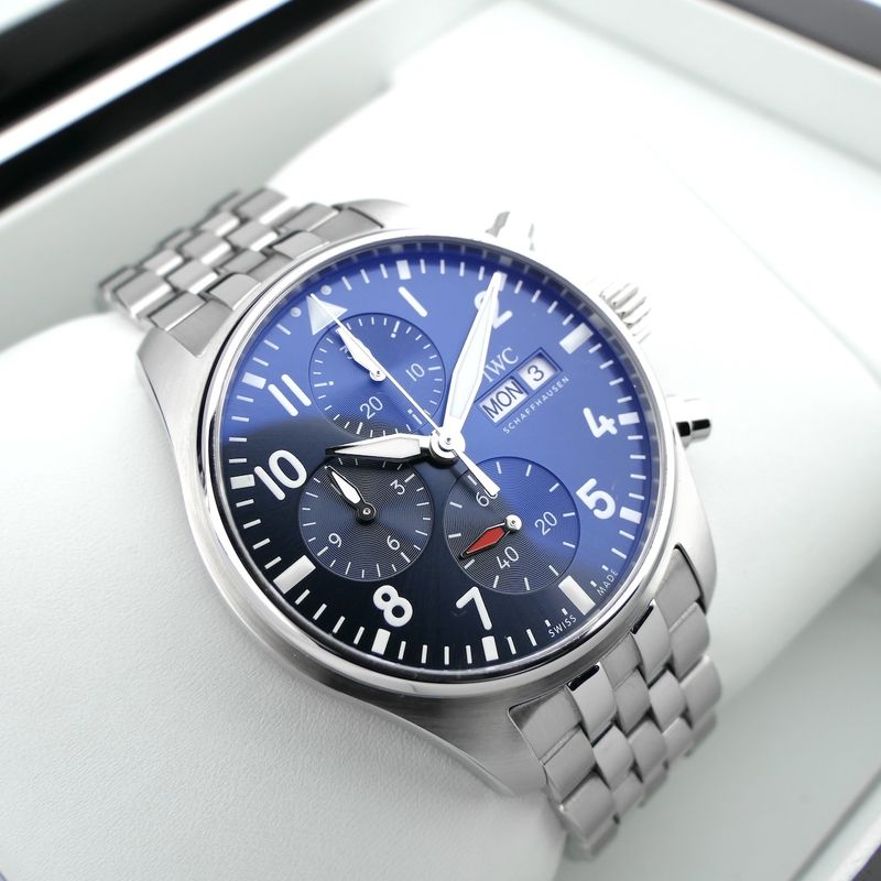 Image 18 of IWC Pilot's Chronograph IW388102; Automatic men's watch