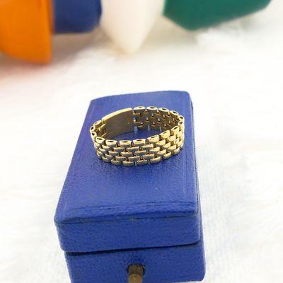 Image 2 of Gold link ring