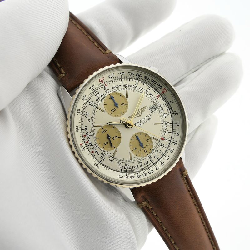 Image 7 of Breitling 'Old' Navitimer B13019; Vintage chronograph men's watch