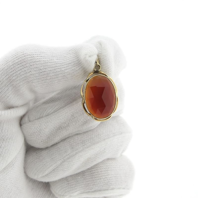 Image 8 of Gold pendant with carnelian