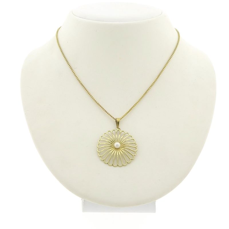 Image 3 of Gold flower pendant with pearl